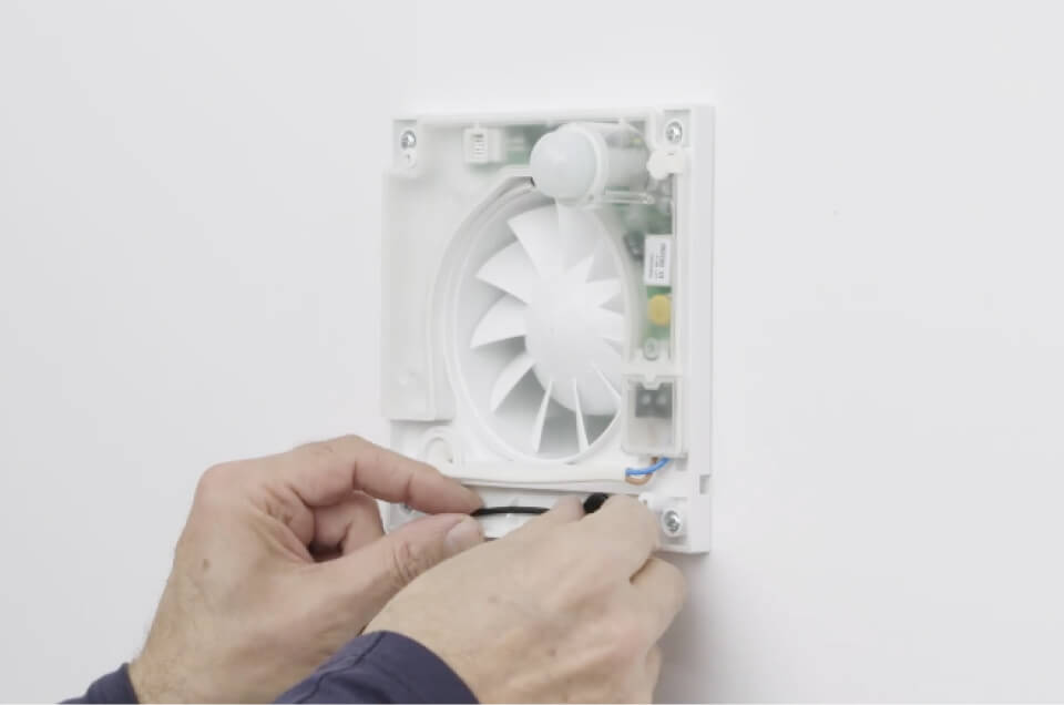 Instalación y mantenimiento de extractores de baño - S&P